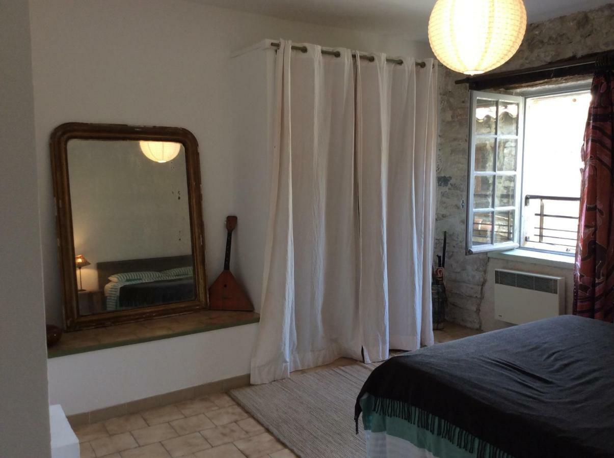 Maison Ancienne Minervois La Caunette Extérieur photo