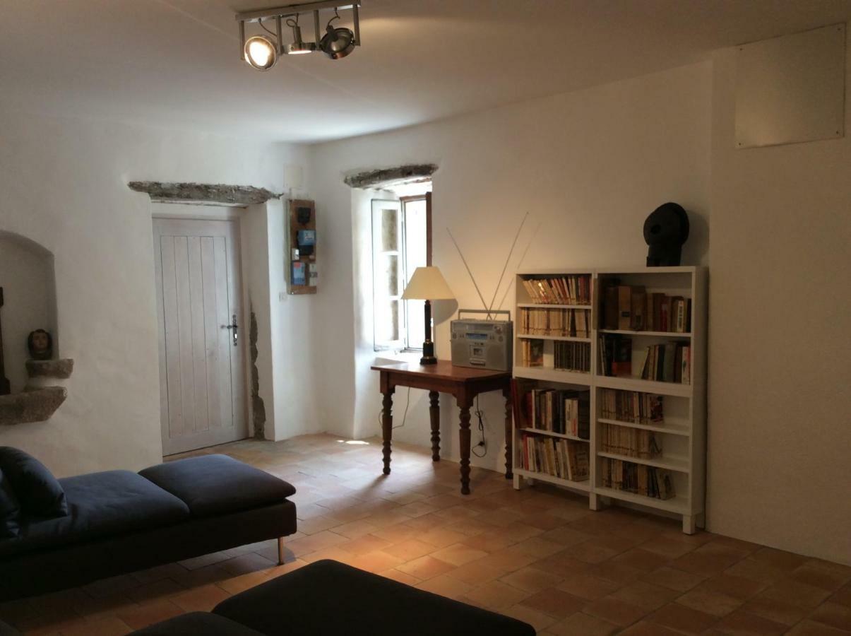 Maison Ancienne Minervois La Caunette Extérieur photo